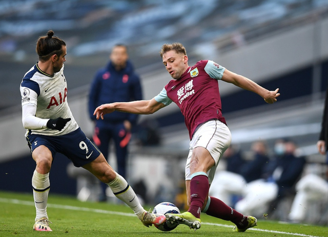 上海女排全员出击：阵容最佳，蔡斌压阵！今年是冲冠最好时机（上海女排全力出战：阵容齐整，蔡斌坐镇，今年冲冠正当时）