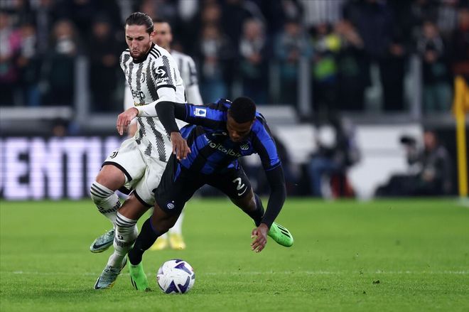 孔德：第二球我本来是想传球的，所以我自己也很意外（孔德谈第二球：本想传球，进了连我自己都没想到）