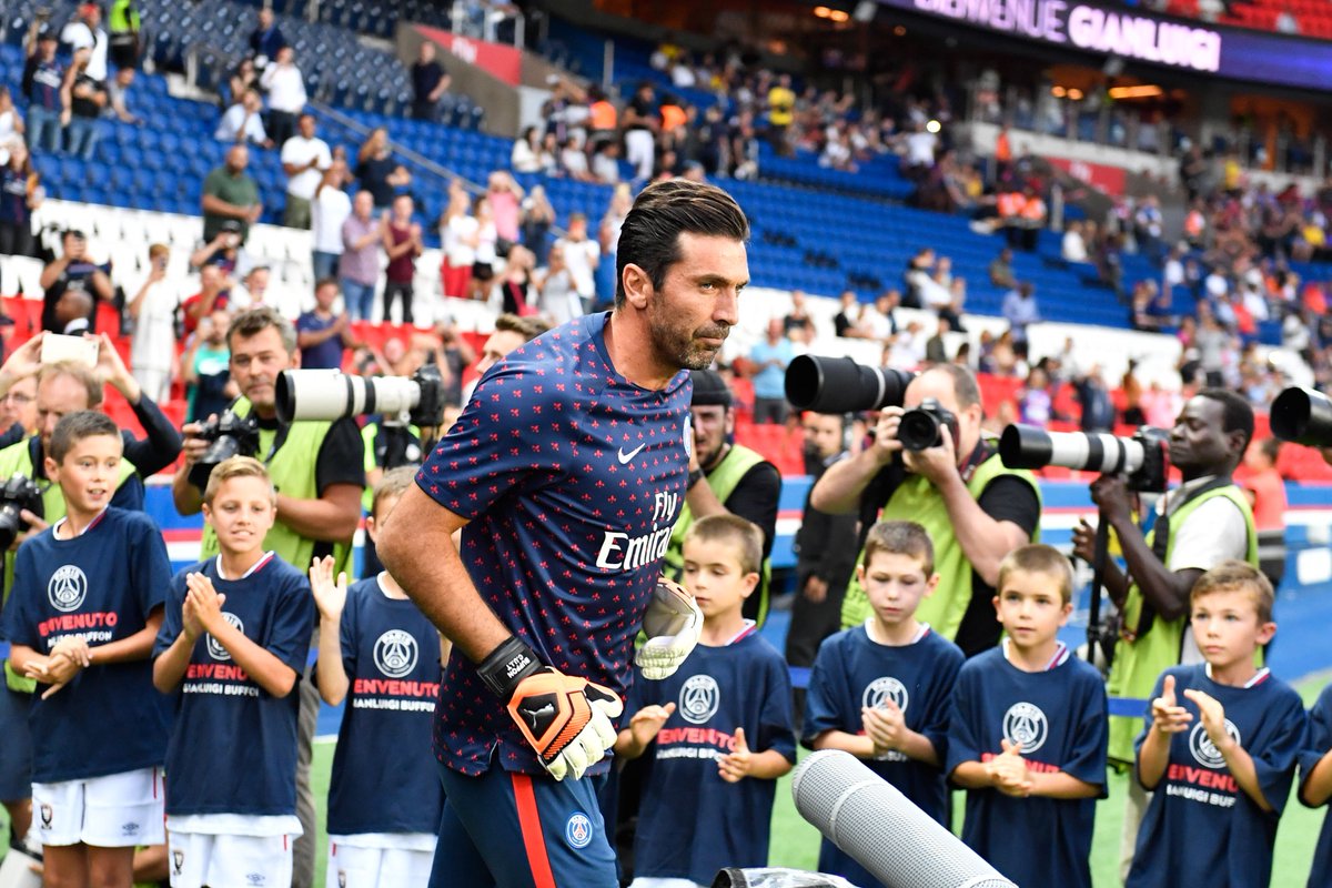 贝蒂斯球员：赛季开始前说这种情况不会判点球，现在却判了（贝蒂斯球员不满：赛季前称此类情况不判点，如今却判了）