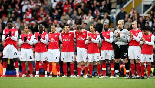 罗尼不看好维拉冲冠，前锋阿格博纳洛尔强烈反驳（罗尼看衰维拉争冠，阿格博纳洛尔强硬回应）