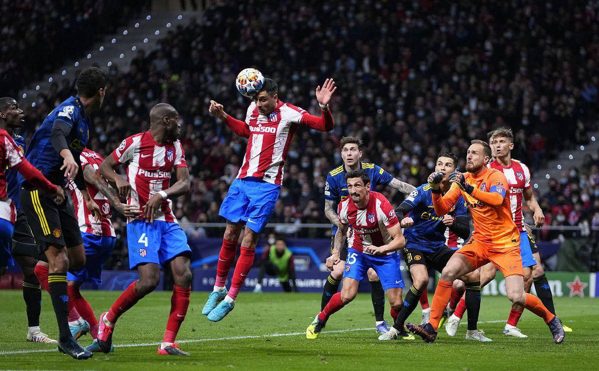 电讯报：曼联执意追求谢什科的做法显得有些奇怪（电讯报：曼联一味追逐谢什科的举动令人费解）