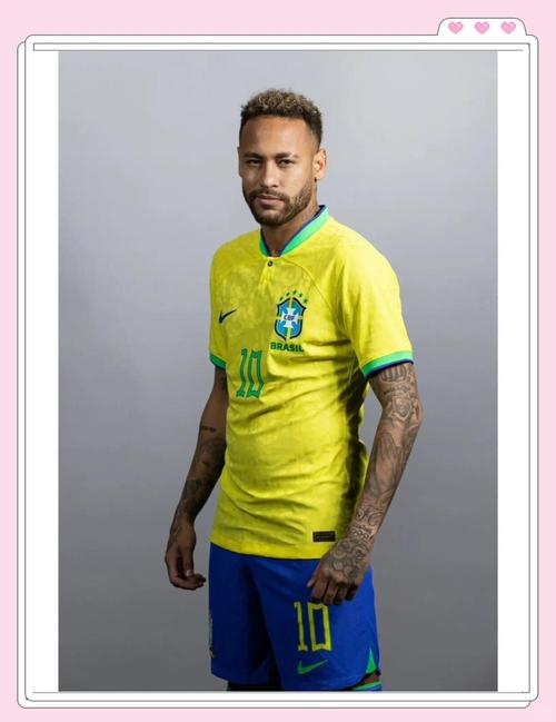 德天空：法兰克福和阿贾克斯谈17岁小将斯图尔的转会，想明夏引进（德天空：法兰克福与阿贾克斯磋商17岁小将斯图尔转会，目标明夏签下）