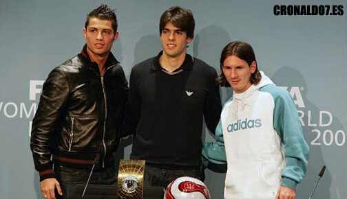 激斗二番战，沙尔克球迷再次与多特蒙德球迷在科隆斗殴（科隆再起风波：沙尔克与多特蒙德球迷二次爆发激烈冲突）